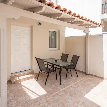 Sol Apartment