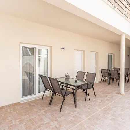 Sol Apartment